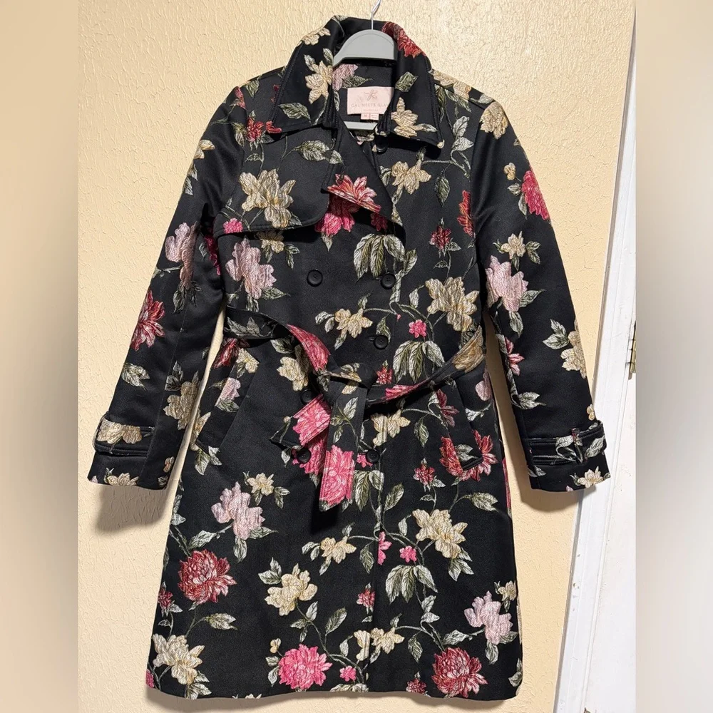 Gal Meets Glam Dominique‎ Coat Size Medium Floral Embroidered Longline Belted